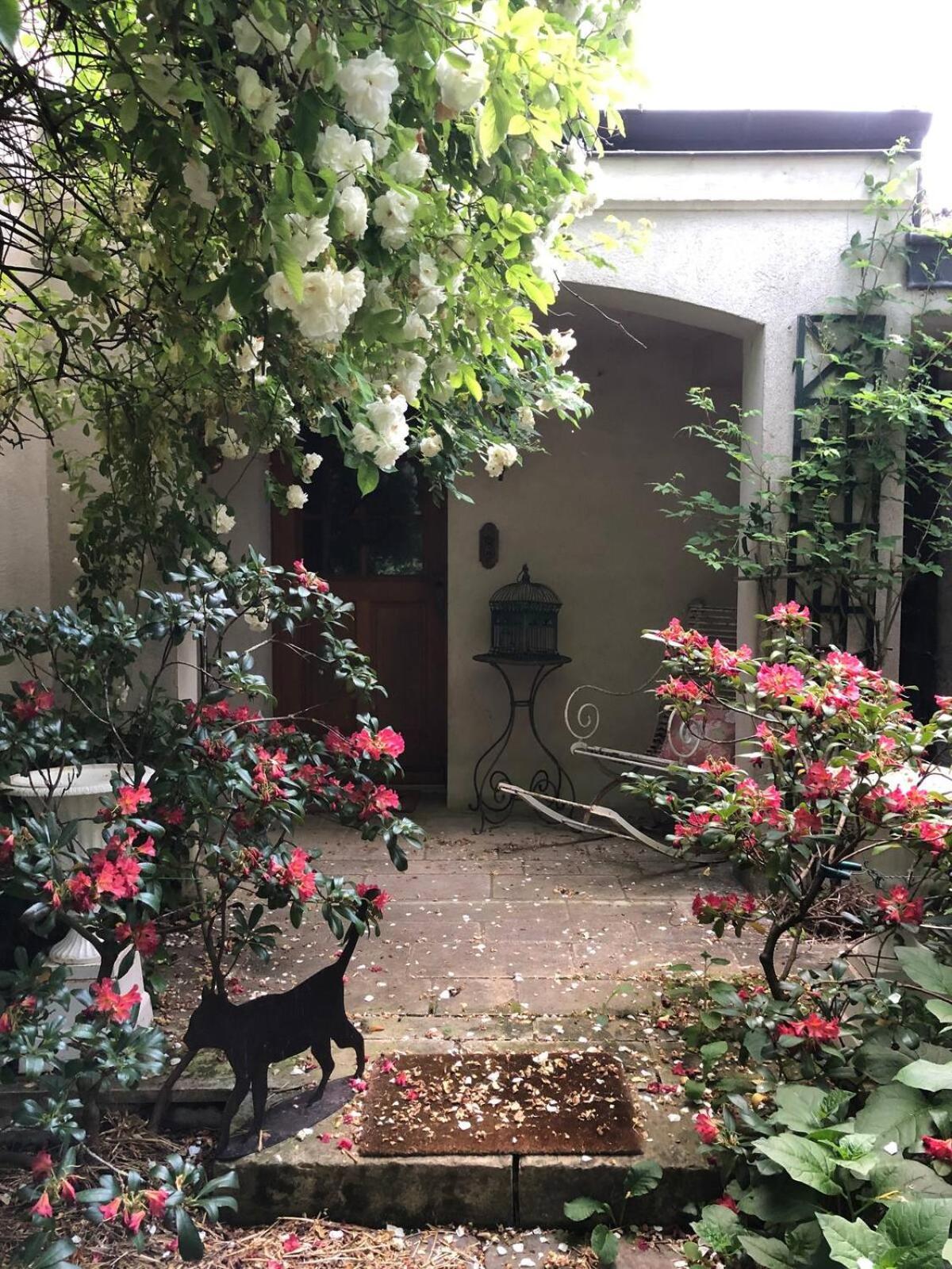 Le Val Clos, Appartement Dans Une Maison De Maitre 19E Tanlay Exterior foto