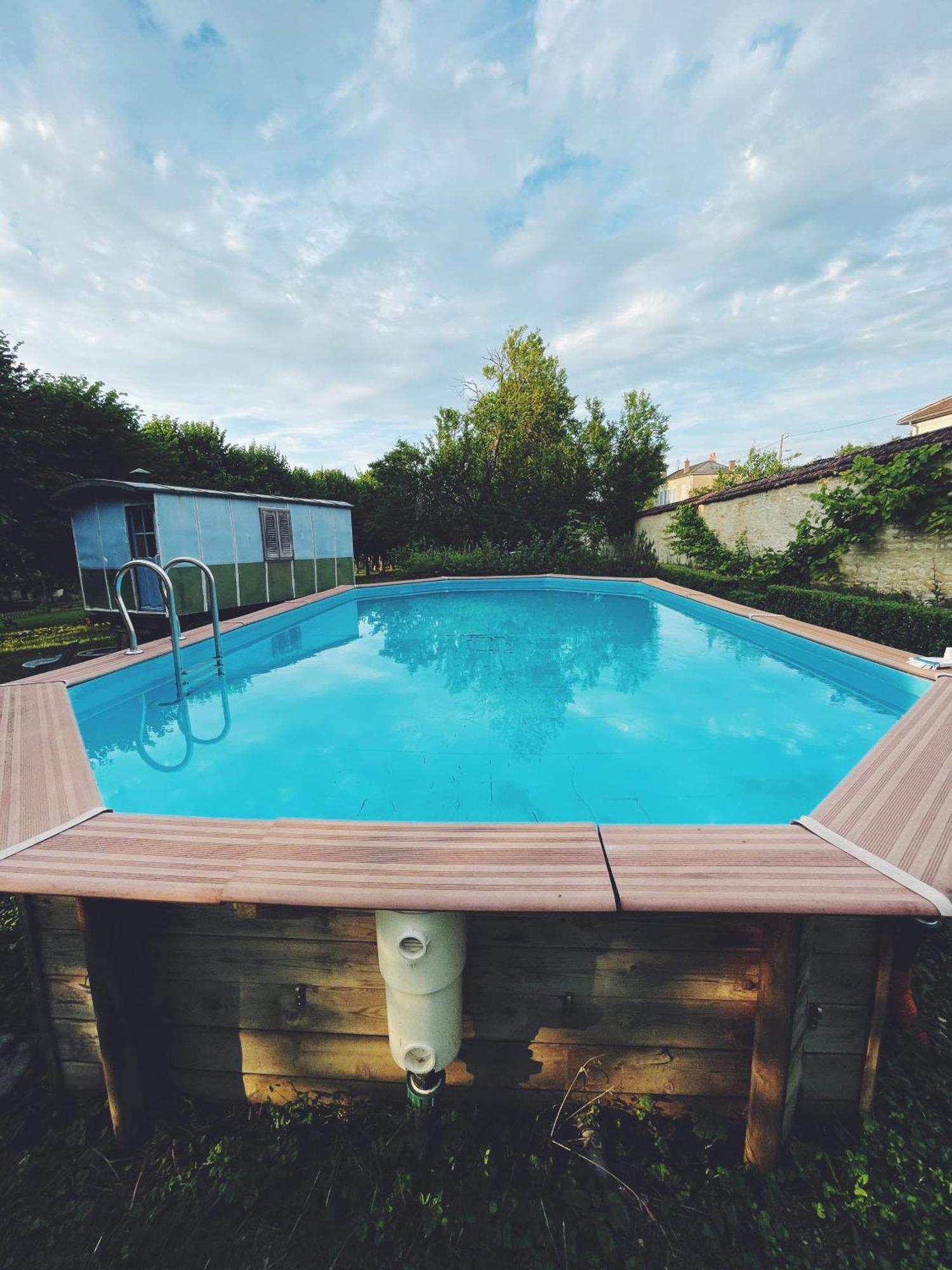 Le Val Clos, Appartement Dans Une Maison De Maitre 19E Tanlay Exterior foto